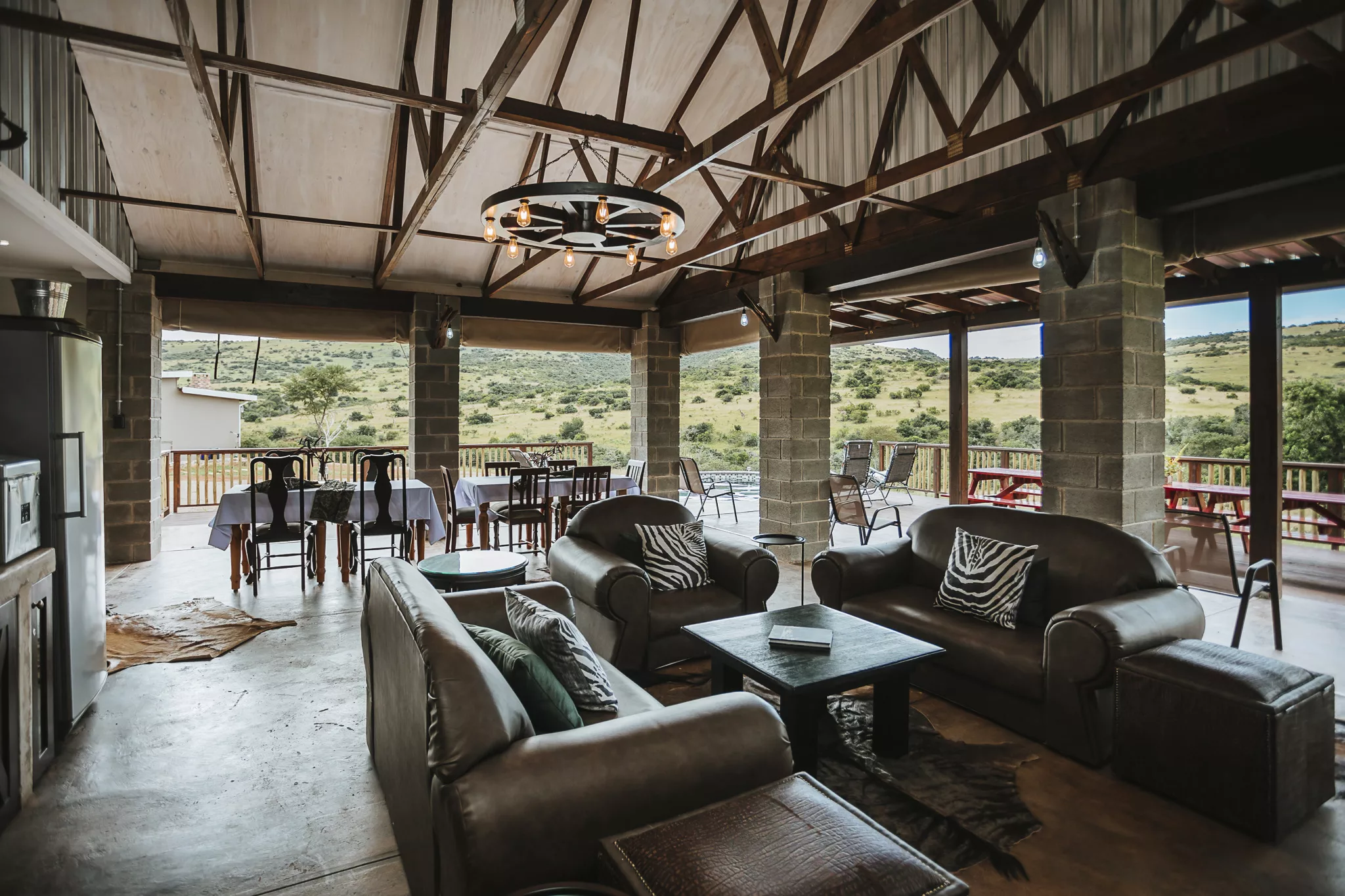 Rockdell Entertainment Communal Area